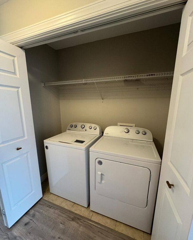 Building Photo - 20 Bald Eagle Ct