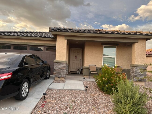 Building Photo - 24570 W Cocopah St