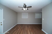 Building Photo - 1623 Brick Kiln Ln