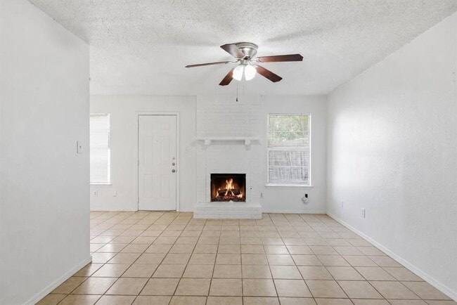 Building Photo - 2412 Burleson Ct