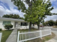 Building Photo - 301 S Fann St