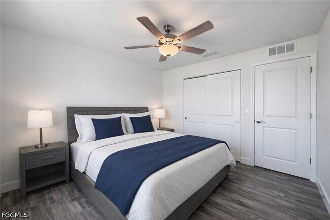 Building Photo - 315 NW 18th Terrace