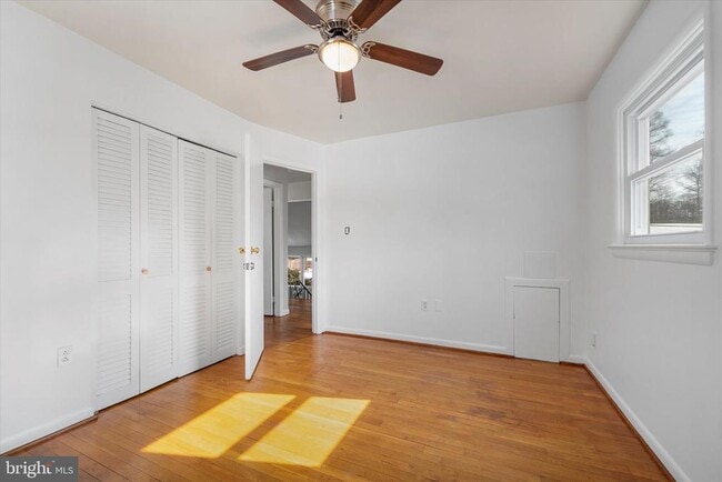 Building Photo - 9012 Vernon View Dr