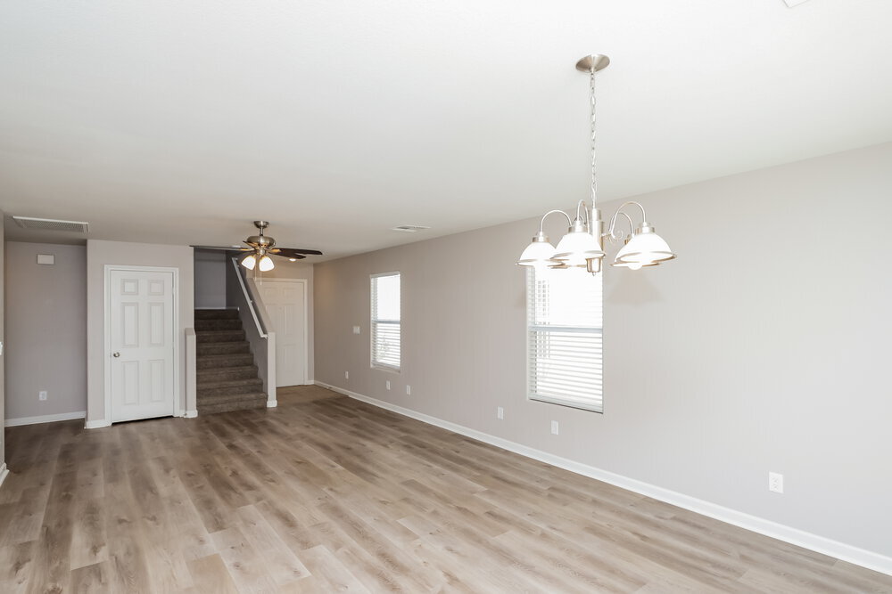Building Photo - 9522 Green Spruce St