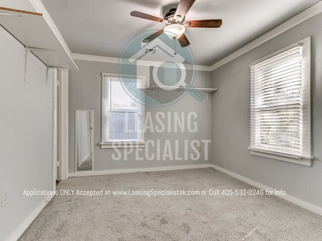 Building Photo - MOVE IN SPECIAL! Charming NW Oklahoma City...