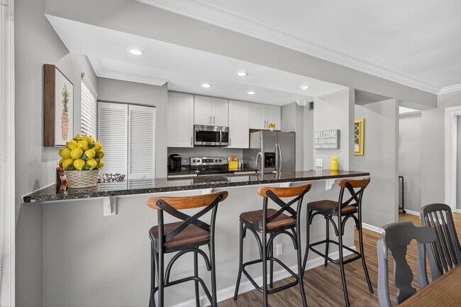 Building Photo - 605 Brackenwood Cove