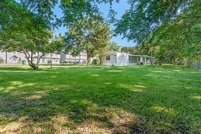 Primary Photo - 1328 Greendale Ave