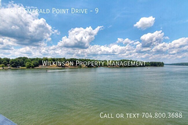 Building Photo - 9816 Emerald Point Dr