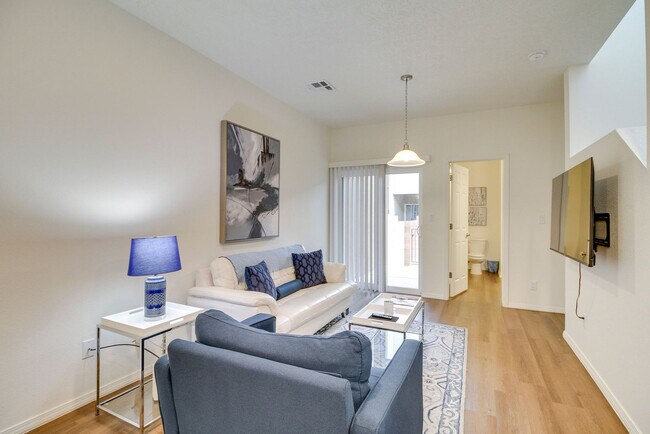 Building Photo - 243 San Clemente Ave NW