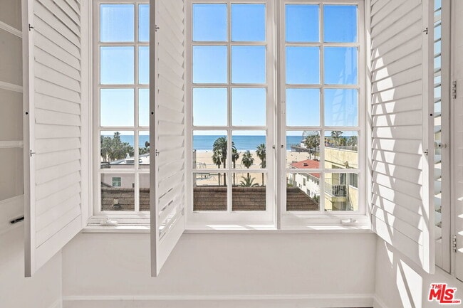 Building Photo - 25 Arcadia Ter