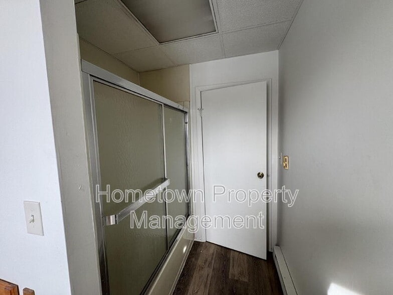 Building Photo - 1109 E Philadelphia St