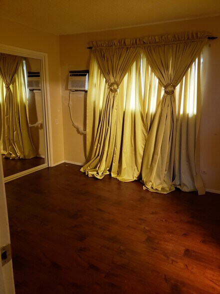 Bedroom # 2 - 13508 Doty Ave
