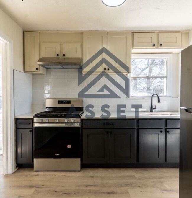 Building Photo - 3 Bedroom Rent to Own Home Available For Lease & Rent to Own!