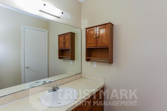 Building Photo - 4506 A Lago Cir