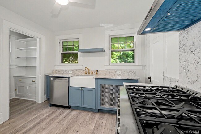 Building Photo - 53 Cortlandt Ave