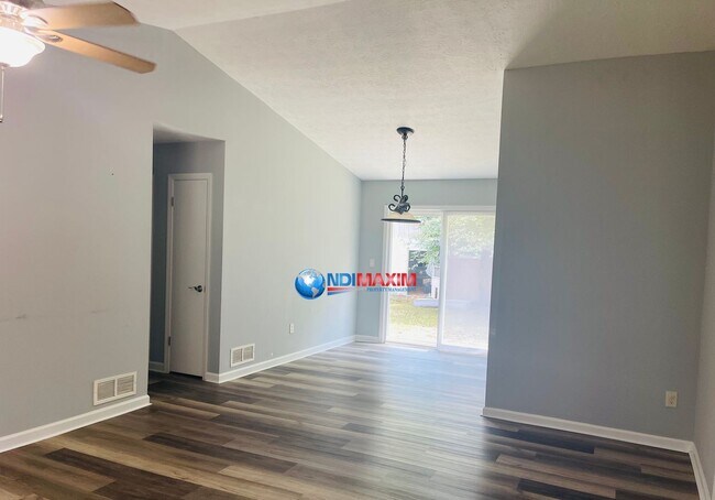 Building Photo - Cozy ranch in the BROOKWOOD cluster in Sne...