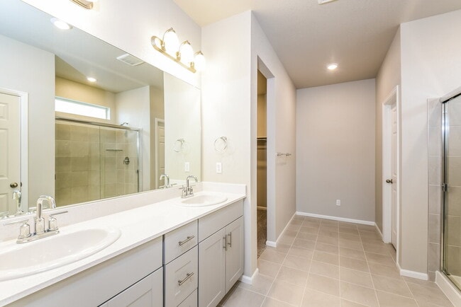 Building Photo - 9243 Salida St