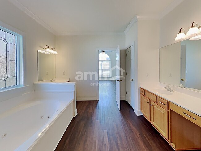 Building Photo - 1175 Blake Ct