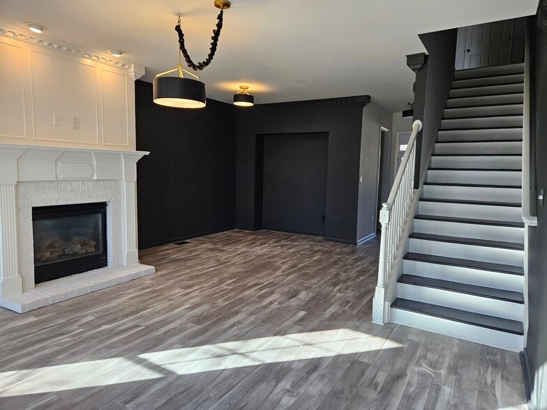 Building Photo - 4361 Grove Field Park NW