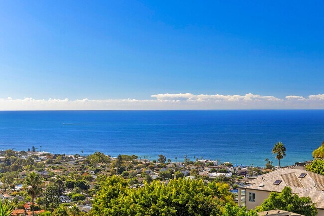 Building Photo - Mystic Hills Ocean View Home