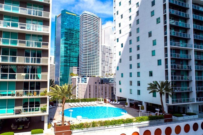 Building Photo - 500 Brickell Ave