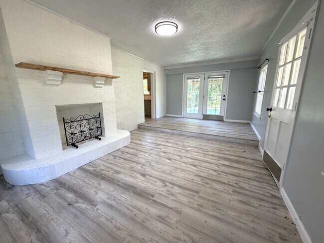 Building Photo - 1125 Sheffield Dr