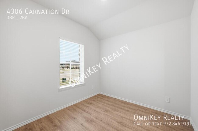 Building Photo - 4306 Carnation Dr