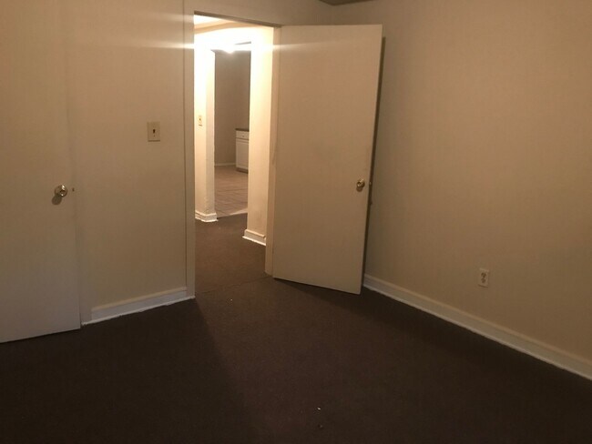 Building Photo - 2 Bedroom House in Gastonia!!