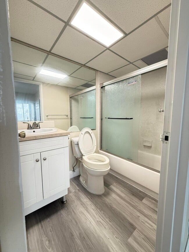 Building Photo - 323 Tuscany F