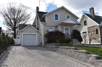 Building Photo - 52 Day St