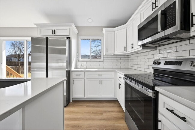 Building Photo - 1362 Half Moon Dr