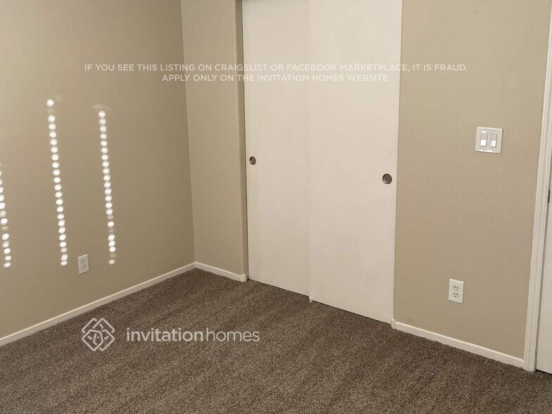 Building Photo - 10410 Morning Drop Ave