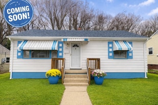 Building Photo - 2409 Buford Ave