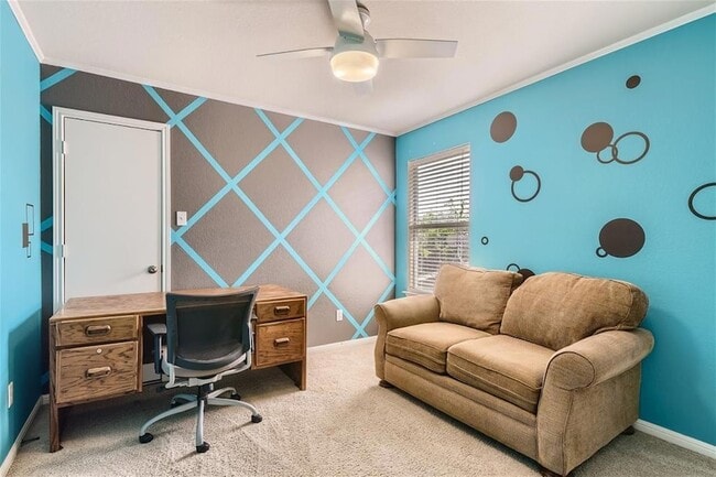 Building Photo - 1504 Weatherford Dr