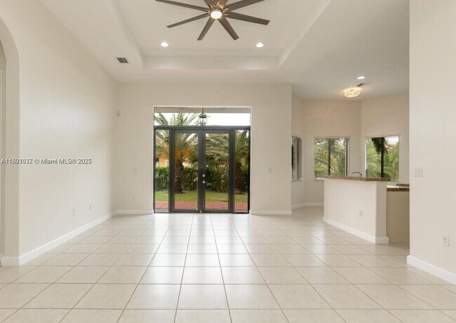Building Photo - 7635 SW 193rd Ln