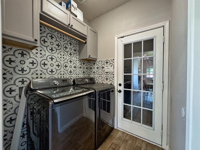 Building Photo - 1402 Stone Canyon Way