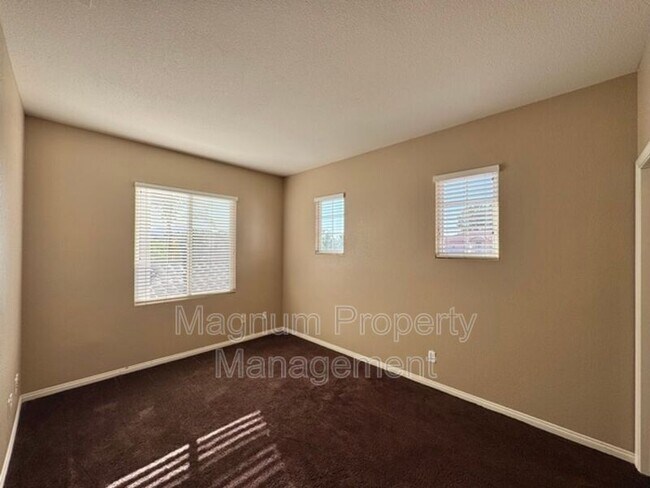 Building Photo - 45632 Corte Royal