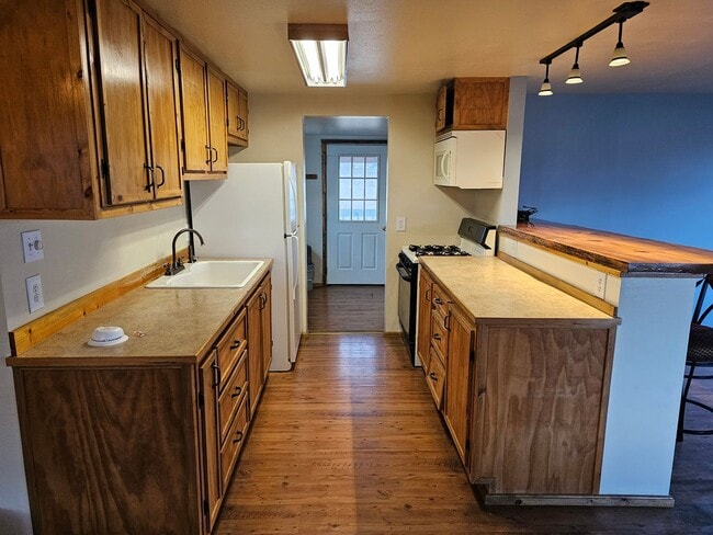 Building Photo - 1608 25th St