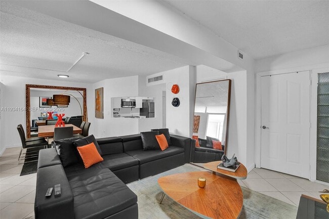 Building Photo - 1780 NE 191st St