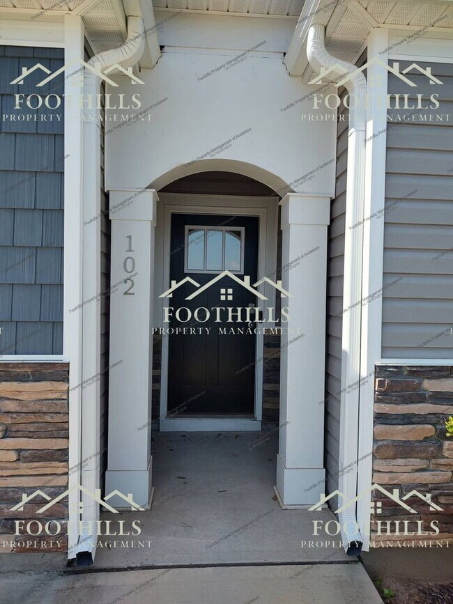 Building Photo - 102 Fancy Trl