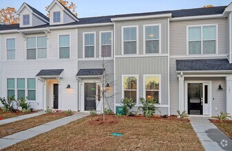 Building Photo - Gorgeous Town Home in Six Oaks