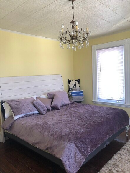 Building Photo - 10 Commonwealth Ave