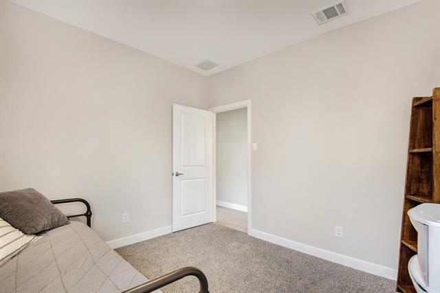 Building Photo - 229 Dunmore Dr