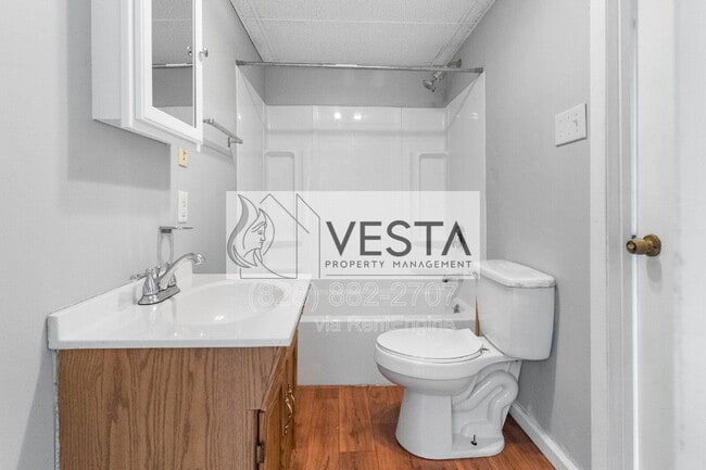 Building Photo - 71 Hillside St