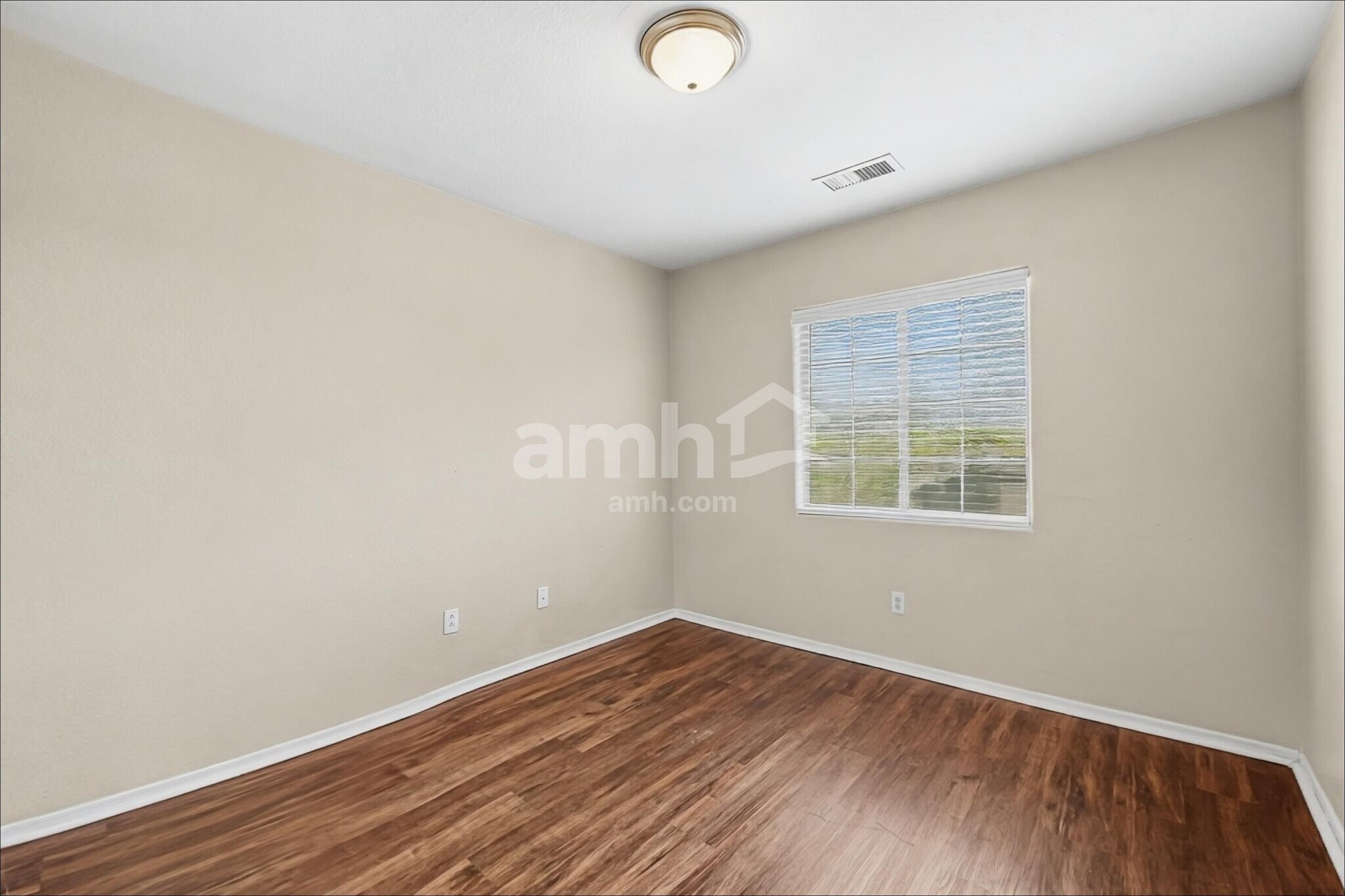 Building Photo - 17514 W Ocotillo Ave