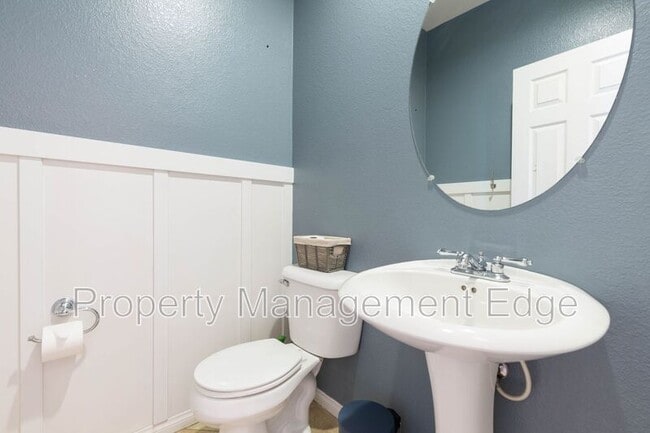 Building Photo - 1906 Flint Ct