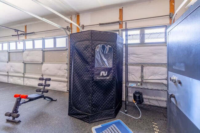 Building Photo - 14350 Ghost Rider Dr