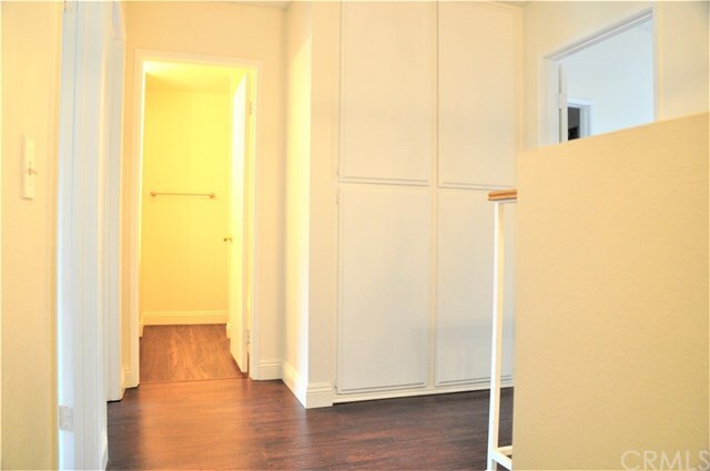 Building Photo - 7208 Hermosa Ave
