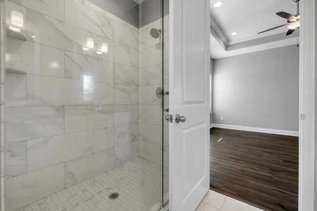 Building Photo - 4497 River Breeze Ln