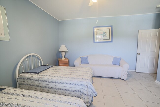 Building Photo - 15561 Bellamar Dr